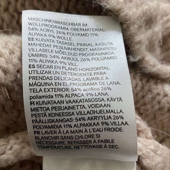 H&M Women's Beige Sweater - Picture 8 of 10